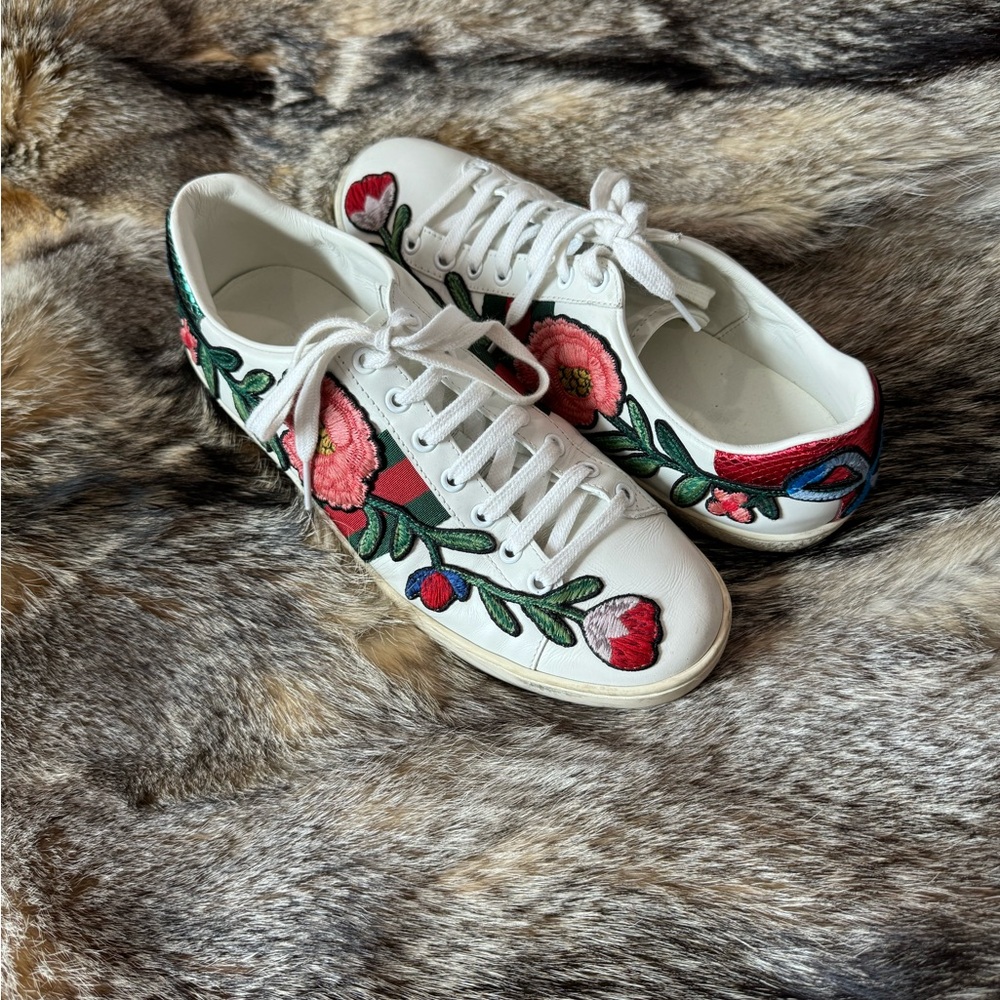 Gucci flower sneakers